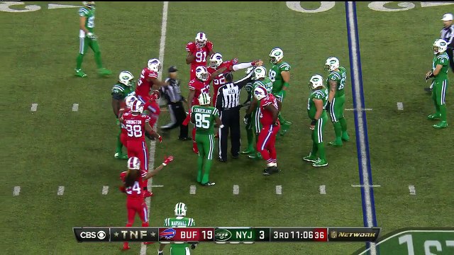 2015 - Bills Bacarri Rambo recovers fumble