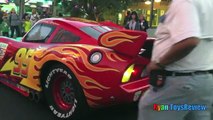 GIANT LIGHTNING MCQUEEN DisneyLand Family Fun Amusement Park Cars Rides for kids Disney Cars Toys