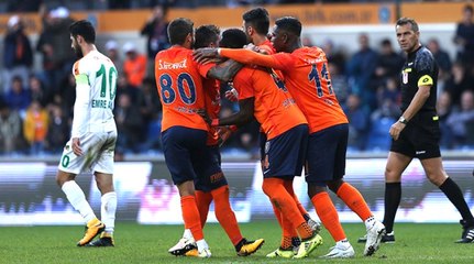 Başakşehir Evinde Alanyaspor'u 2-1 Mağlup Etti