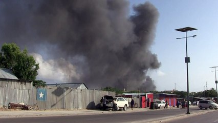 Ao menos 20 mortos em atentado na Somália