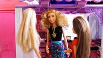Barbie Beatriz Muda o Visual para Festa do Ken - Novelinha da BARBIE em Portugues [Parte 02]