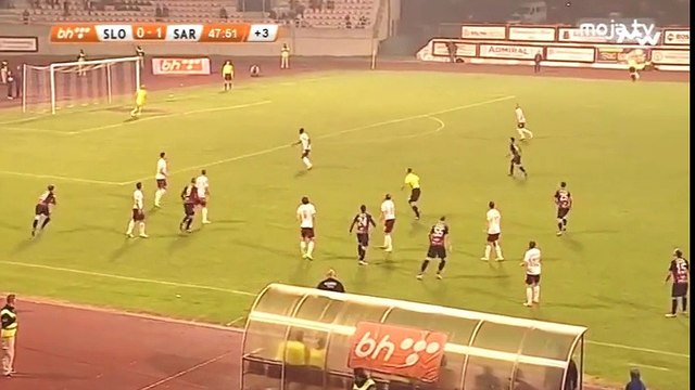 FK Sloboda - FK Sarajevo / Pavlovićeva greška nasmijala publiku-