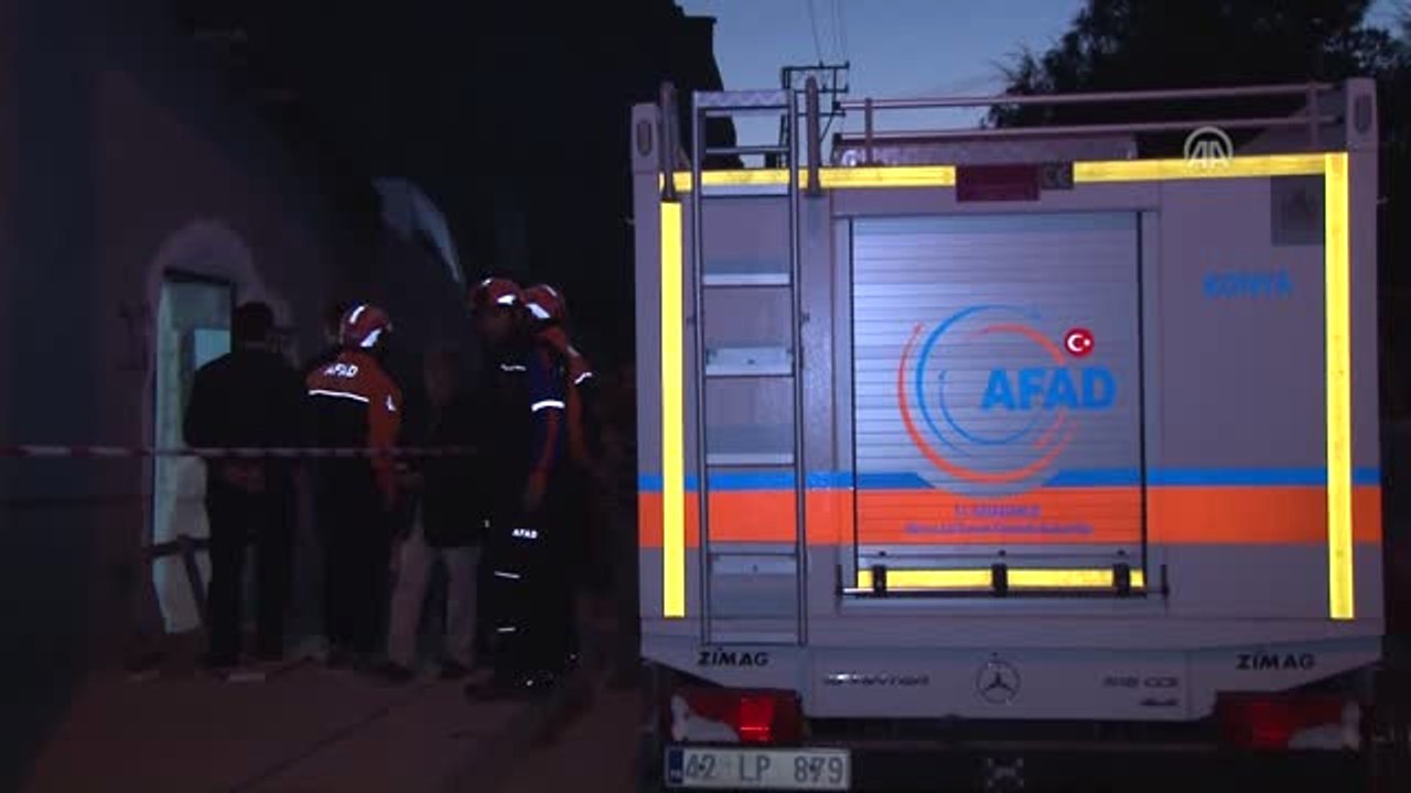 Müstakil Evin Salonu Göçtü: 3 Yaralı