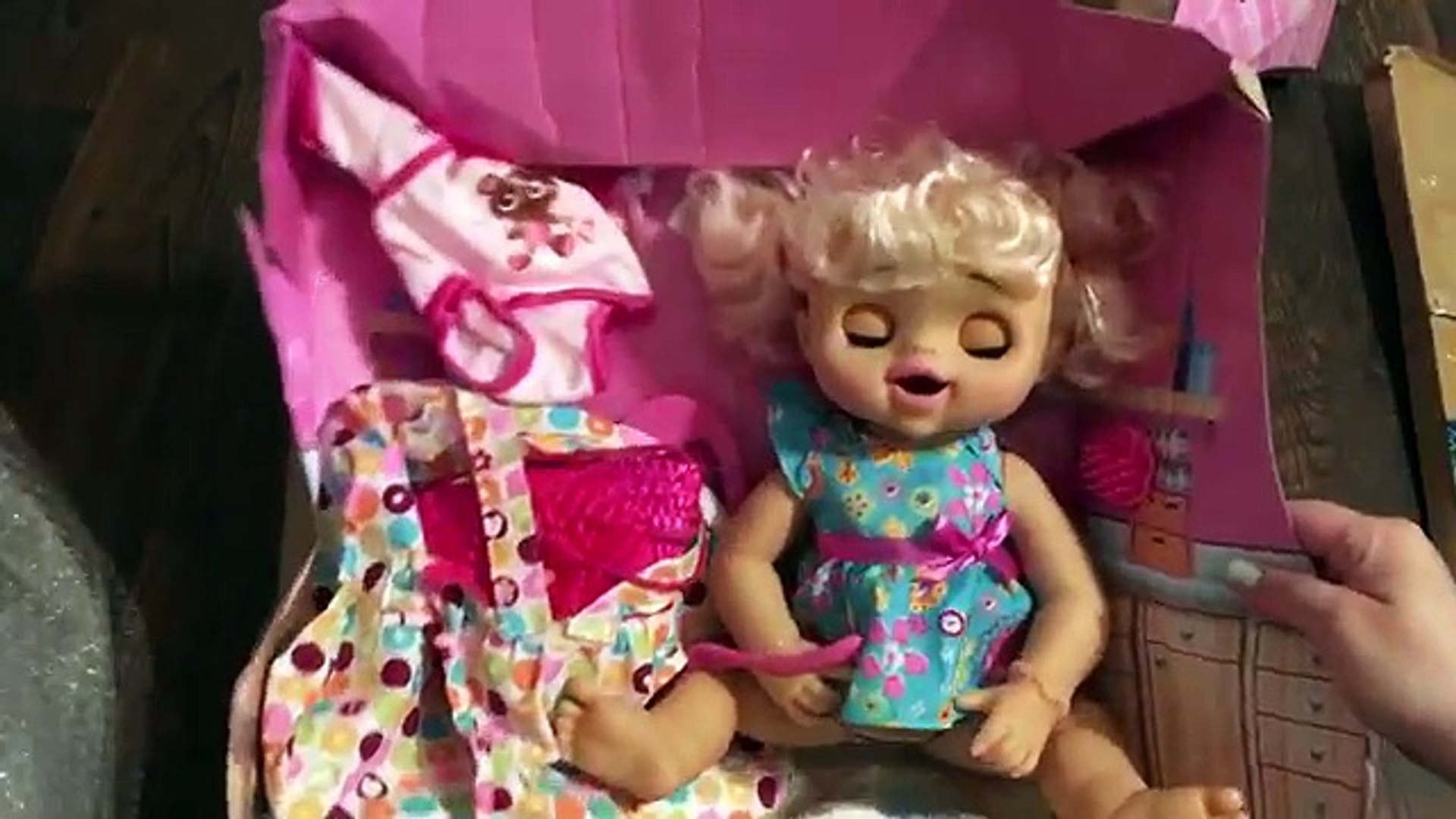 Baby Alive doll Night Routine Feeding and Changing baby doll 