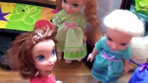 Anna and Elsa Toddlers Take a bath Sofia the First Watch TV Painting Nails Playing Popcorn Sleepover