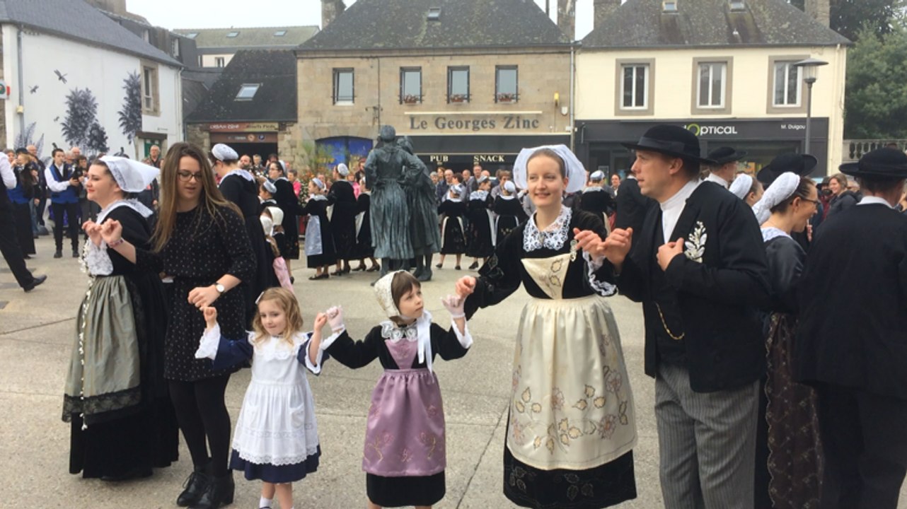 70 ans du bagad et du cercle celtique de Carhaix