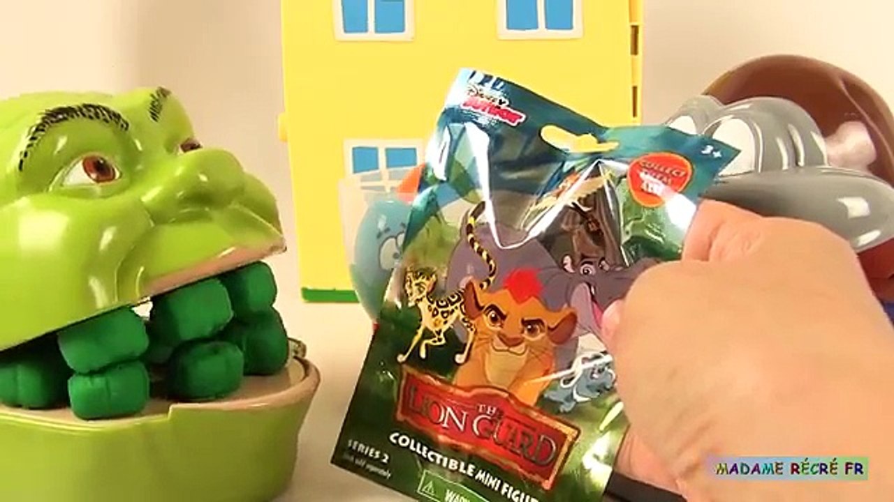 Shrek et le singe mangent des oeufs surprises slime