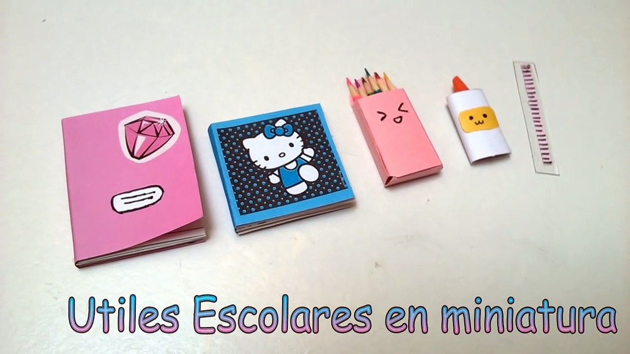 Mini utiles escolares para muñecas online