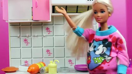 Barbie Pregnant Baby Birth Story 2 DisneyCarToys and Disney Frozen Prince Hans Trying To Give Birth
