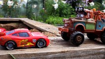 Тачки Маквин и Мэтр на бездорожье Монстер Трак Мультик про машинки для детей Cars McQueen