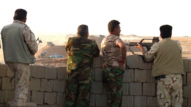 Iraqi, Peshmerga forces standoff as tensions rise in disputed Kirkuk