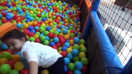 Öykü Ve Masalla Oyun Alanına Girdim Çok Eğlenceliymiş