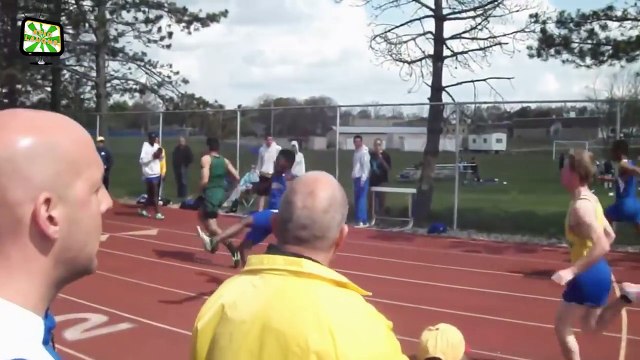 Chuck Norris Shooting - CHUCK NORRIS Sniper Skills [Epic Laughs]