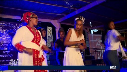 HOLY LAND UNCOVERED | Hosting different communities under one Sukkah | Sunday, October 15th 2017