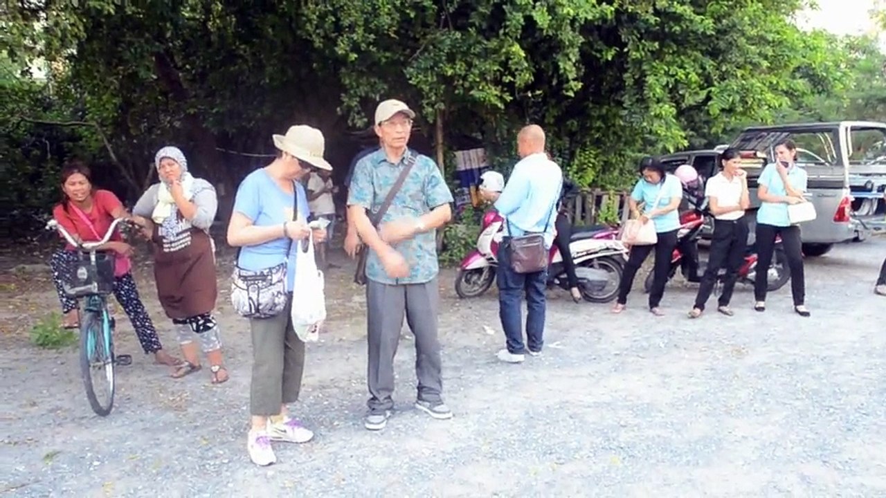 Russian Tourist Cut Free After Standing On Metal Spike