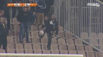 NK Čelik - FK Željezničar / Navijač Želje nije uspio pokazati fudbalsko umijeće