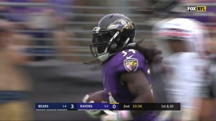 Alex Collins expertly weaves through Bears D for 30-yard gain