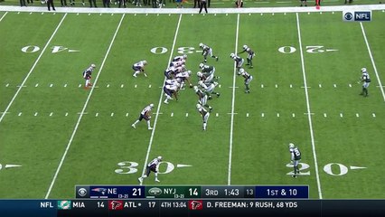 Mike Gillislee needs three Jets to finally take him down on this run