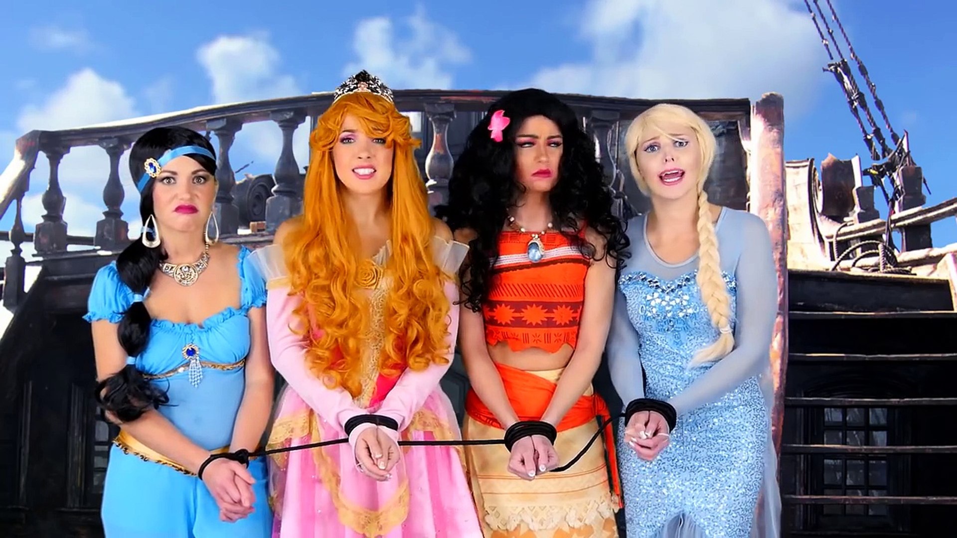 Every Disney Princess Costume Ever for Halloween. Totally TV 