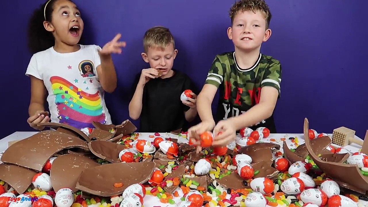 Bashing 3 Giant Chocolate Kinder Surprise Eggs - Jelly Beans - Kids Candy & Toy Review