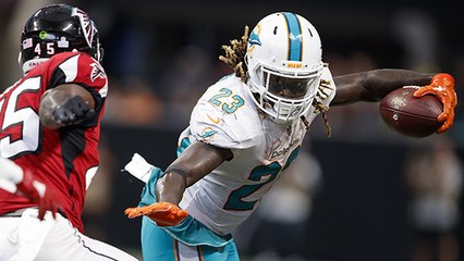Jay Ajayi racks up 36 yards on back-to-back runs at Ricardo Allen