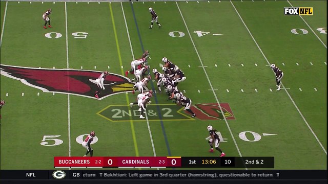 Peterson breaks loose, stiff arms Vernon Hargreaves for 11-yard run