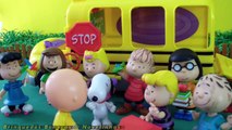 Pig George da Família Peppa Pig atropelado pelo ônibus escolar do Charlies Brown Em Português