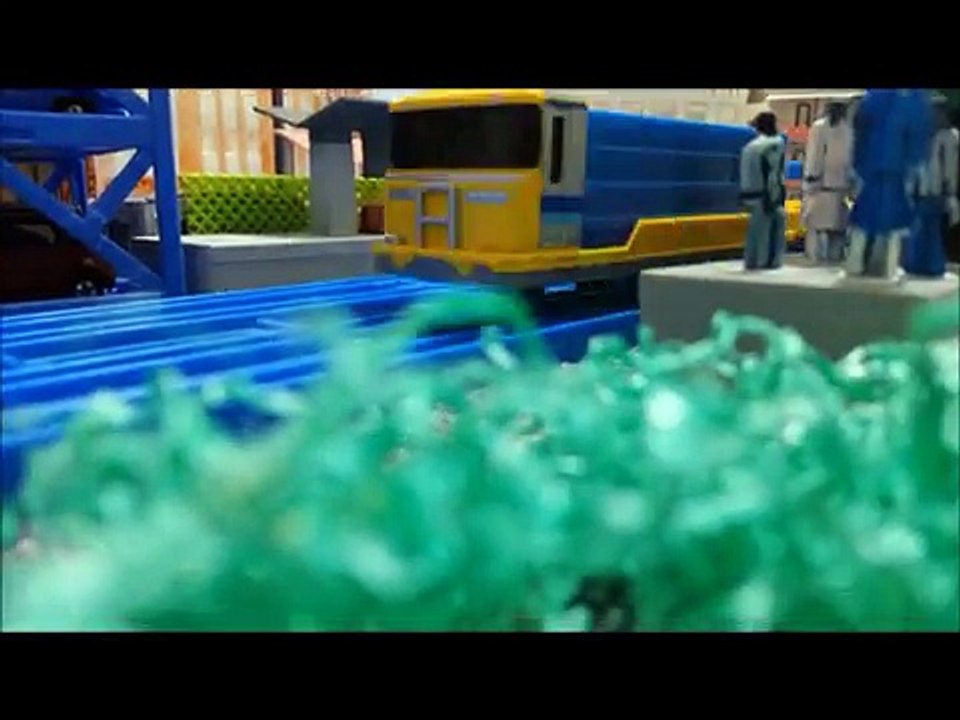 【トミカ】ちょっと変なカーチェイス１７【逃げる怪物】