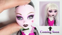 Cute Christmas Elf Doll - Monster High Draculaura Repaint