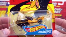 HOT WHEELS BUGS BUNNY LOONEY TUNES CHARACTER CARS RACE ELIMINATION RACTRACK