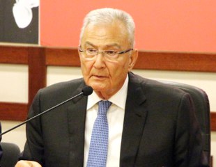 Deniz Baykal Yoğun Bakımda