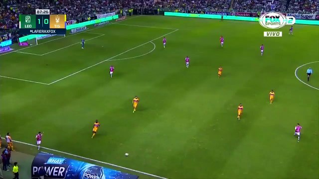 Torres Nilo Horror Red Card Tackle After Being Ridiculed by Andres Andrade's Skill!