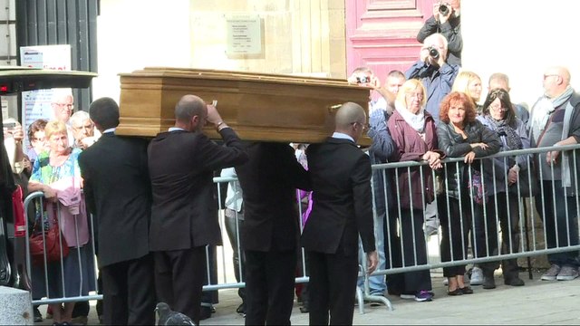 Des personnalités et des anonymes aux obsèques de Jean Rochefort