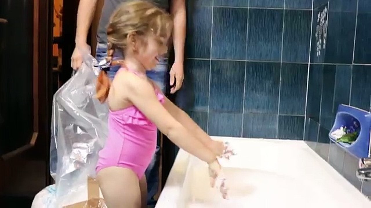 Slime Perle Bagno! Pearl SLIME BATH CHALLENGE! Ameli tvit