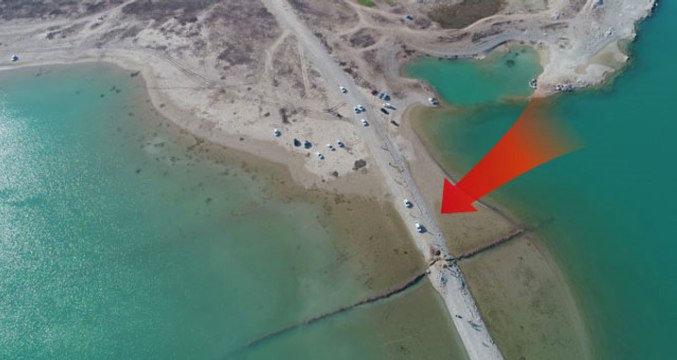 Baraj Gölünün Suları Çekilince, Vatandaşlar Adaya Yürüyerek Geçti