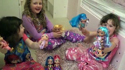 SHIMMER AND SHINE CAME TO PARTY! Shimmer and Shine FUN & GAMES | The Disney Toy Collector