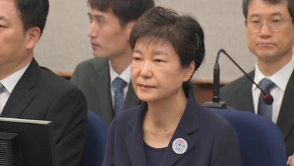 朴 변호인 전원 사임...재판 차질 불가피 / YTN