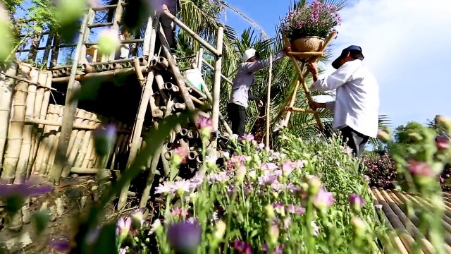 Màn cầu hôn cực ngọt ngào của chàng trai Việt với cô gái Lào