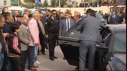 Dışişleri Bakanı Çavuşoğlu, Deniz Baykal'ı Ziyaret Etti