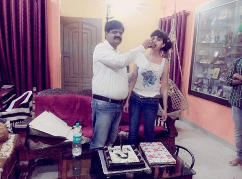 ಬಿಗ್ ಬಾಸ್ ಕನ್ನಡ ಸೀಸನ್ 5 : ಐದನೇ ಸ್ಪರ್ಧಿ ನಿವೇದಿತಾ ಗೌಡ ಕುಟುಂಬದ ಪರಿಚಯ | Filmibeat kannada