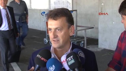 Beşiktaşlı Yönetici Metin Albayrak, Basın Mensuplarının Karşısına Çıktı