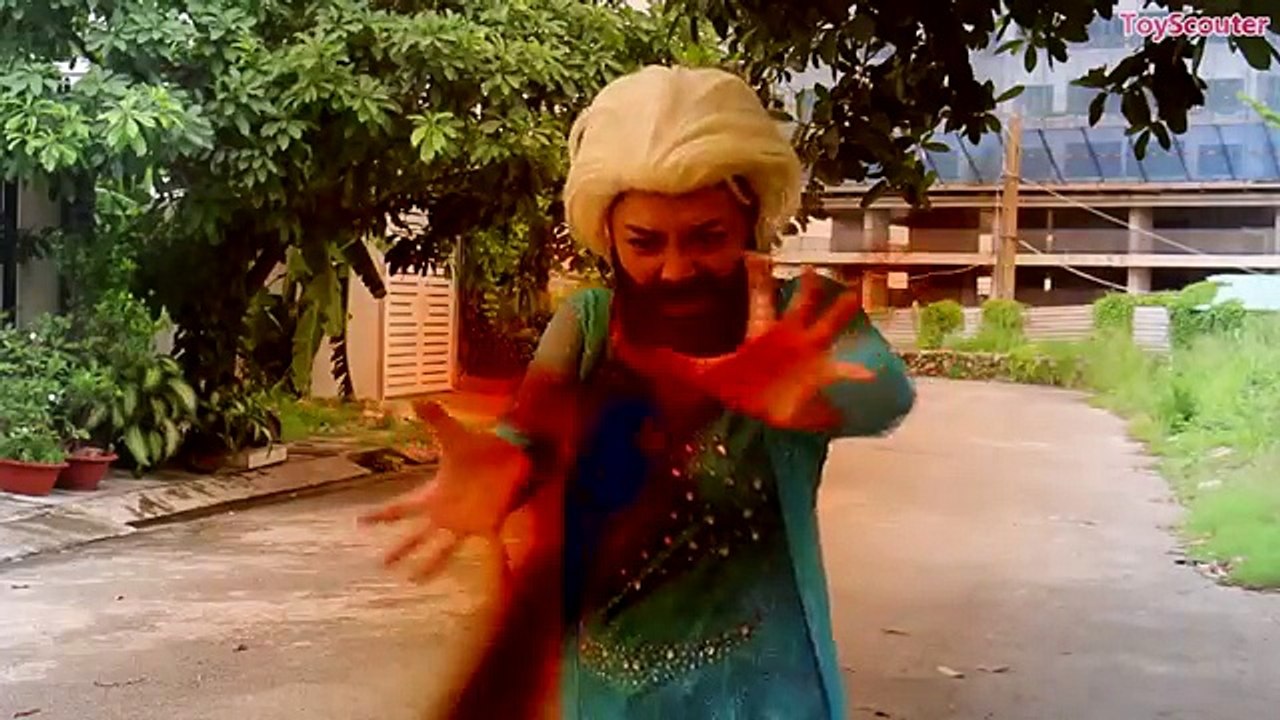 Frozen Elsa vs HAIRY ELSA from MIRROR! w/ Spiderman & Pink Spidergirl in Real Life