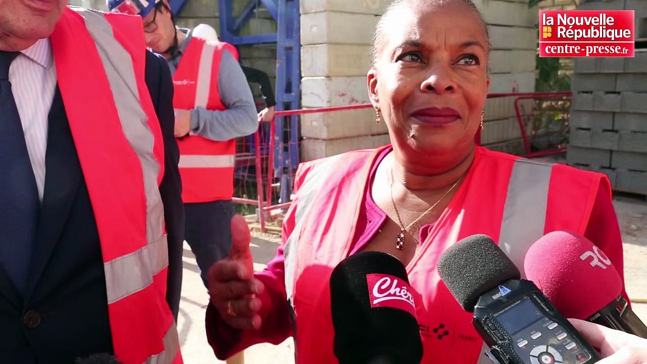 VIDEO. Poitiers. Christiane Taubira visite la future cité judiciaire