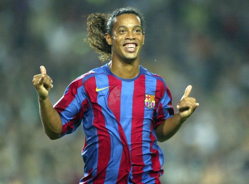 Efsane Futbolcu Ronaldinho, Messi'nin Gelmiş Geçmiş En İyi Futbolcu Olduğunu Söyledi