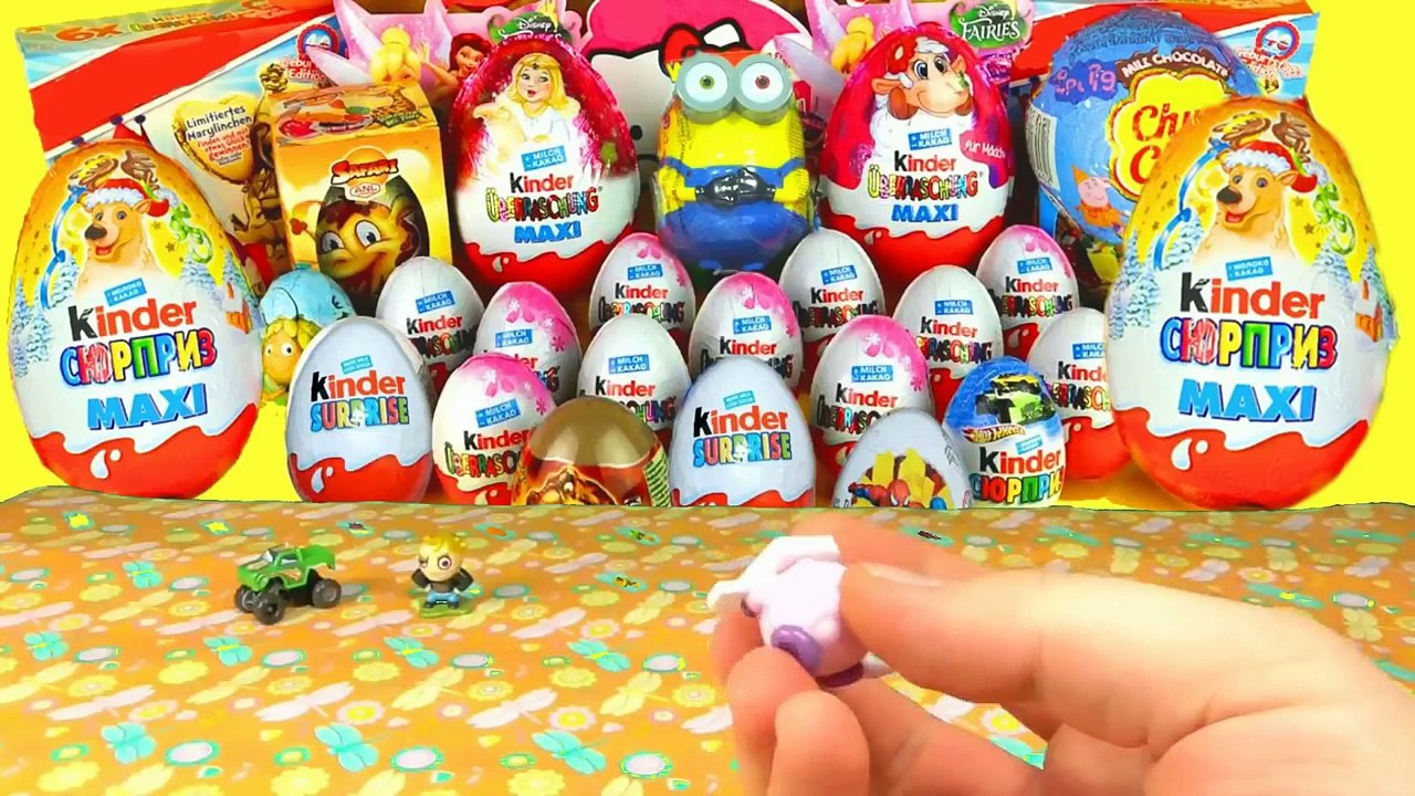 Папа свин стреляет Киндерами из рогатки. Kinder Surprise Eggs unboxing with Papa Svin