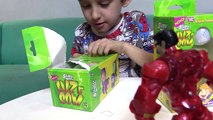 Amoeba Alienigena Captura HULK - Geleca Slimy Luz e Som - Brinquedos Marvel Superhero Mashers Toys