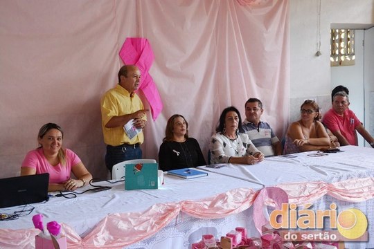Alunos e professores realizam evento sobre Outubro Rosa em escola de Cajazeiras