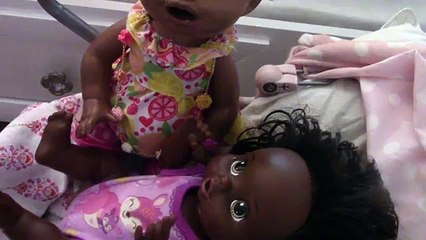 BABY ALIVE : Jadien has a BIG POOP explosion ! poop EVERYWHERE !