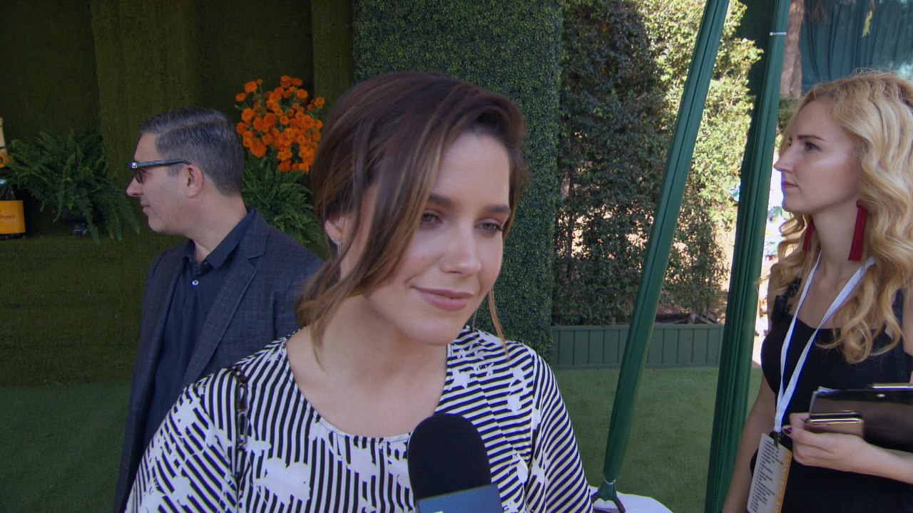 Sophia Bush Kisses and Tells on Ex-Costar Ryan Reynolds