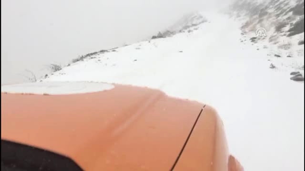 Yaylada Karla Kaplanan Araçta 10 Saat Mahsur Kaldılar